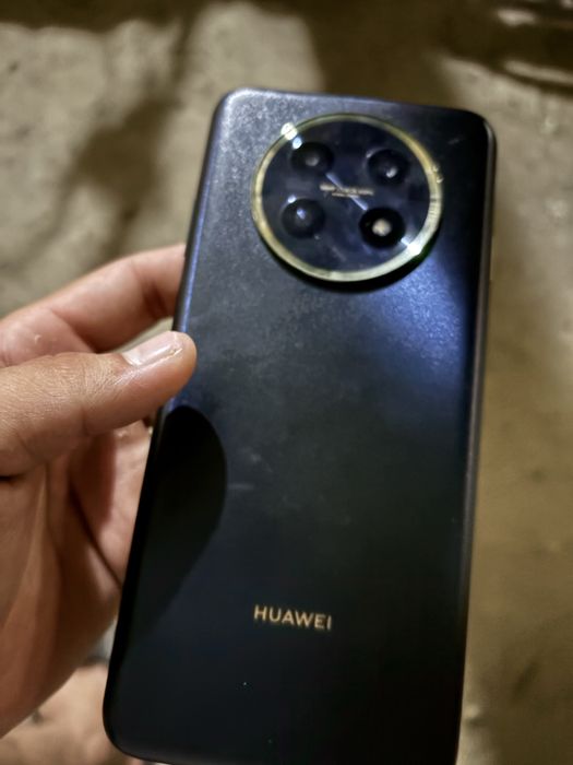 Huawei nova 14i.