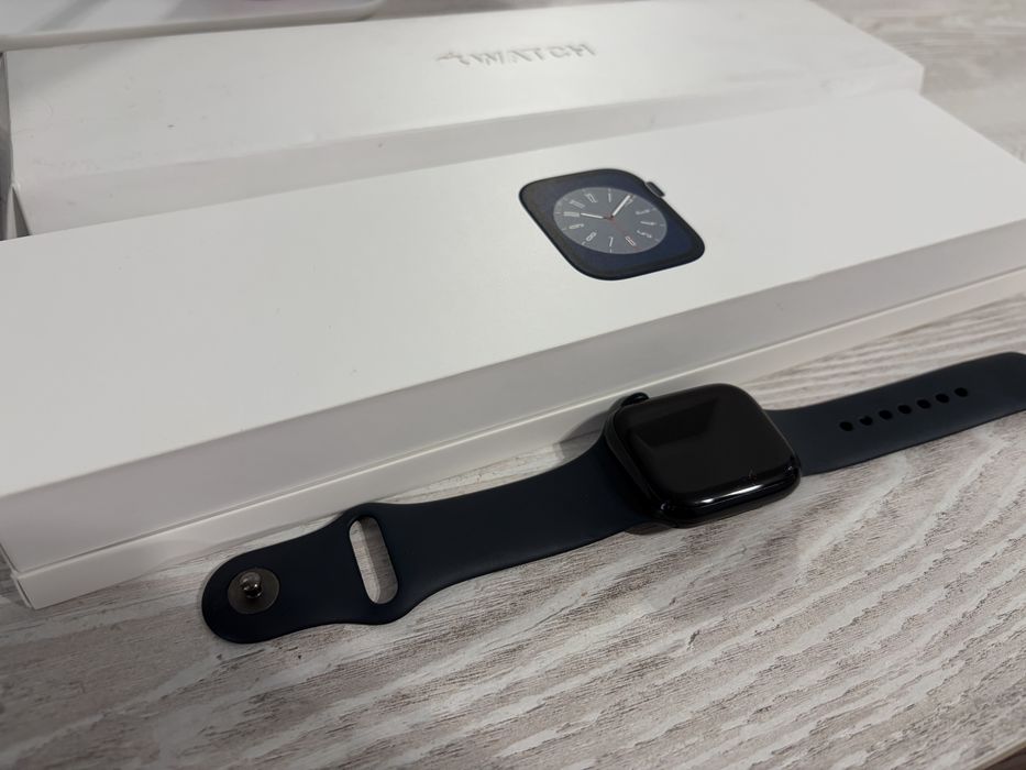Смарт часы Apple Watch series 8, 41 мм