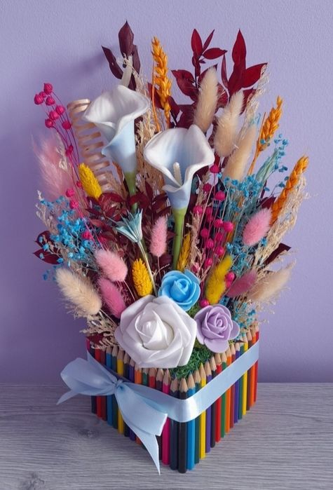 Aranjamente flori uscate 70 ron