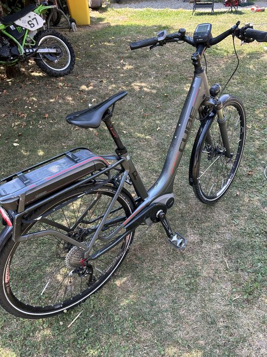 Bicicleta electrica cube !