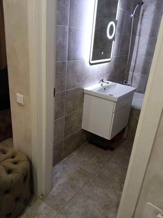 Vând Garsonieră Rezident Militari