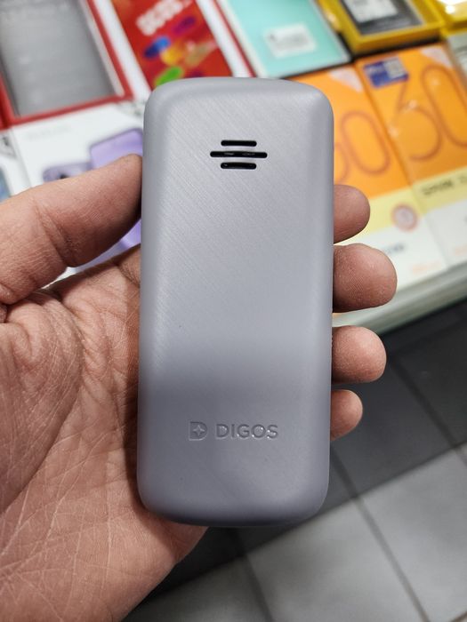 Digos 101 - 2 sim, fleshka tushadi, zaryadkasi bor, batareya - 1000mah