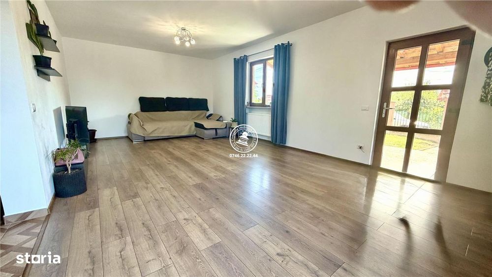 Vilă tip Duplex Generoasă în Popricani • 180 mp Utili •