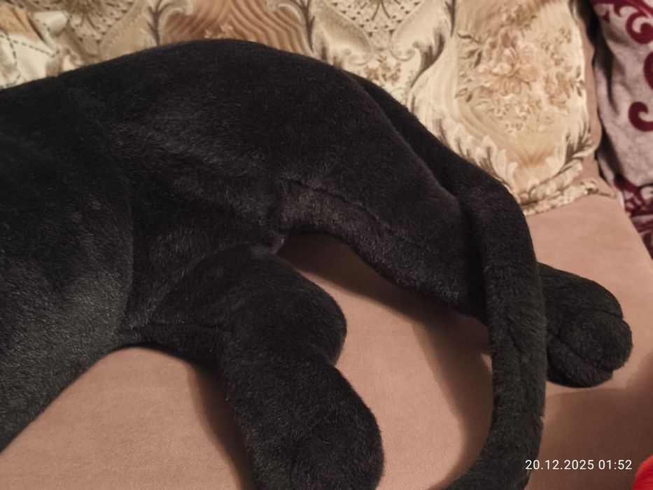 Пантера чёрная, игрушка большая.