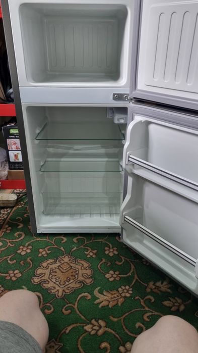 Холодильник почти новый