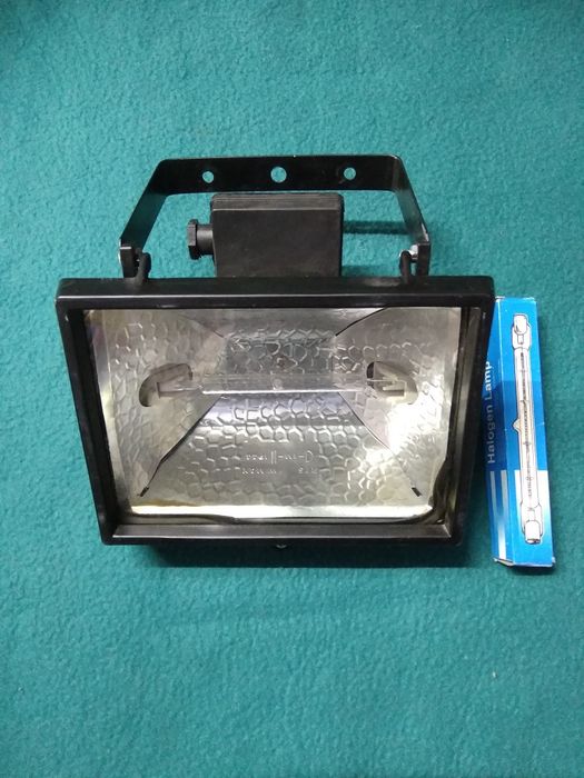 Галогенный прожектор 300W