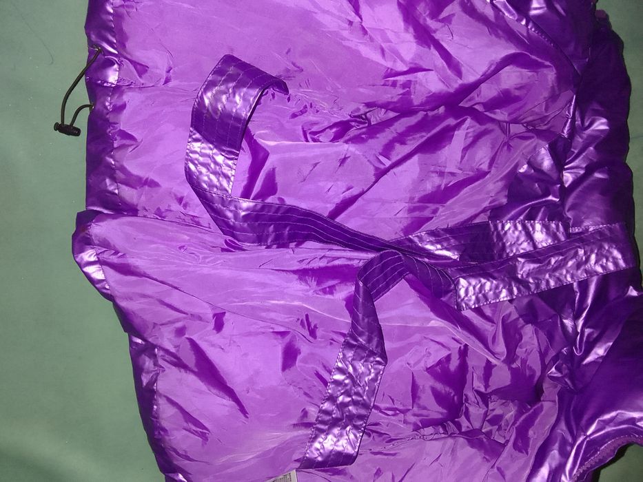 Продам куртки на девочку