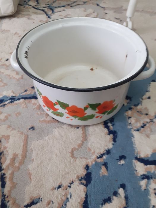 Продам кастрюли посуду