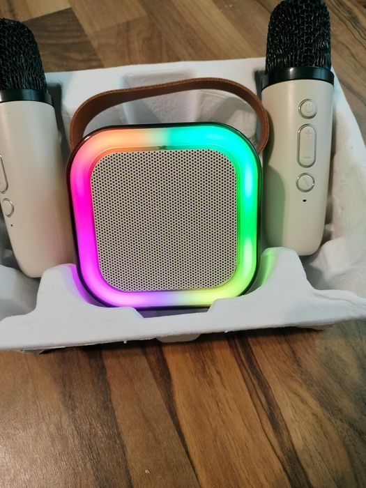 Boxa karaoke cu 2 microfoane