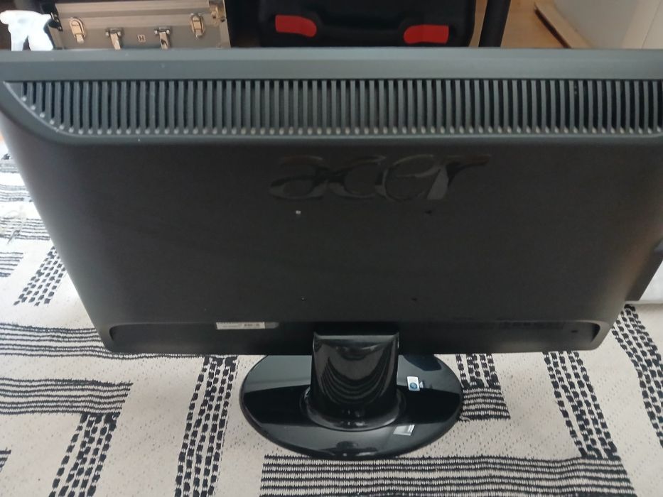 Монитор Acer H233H
