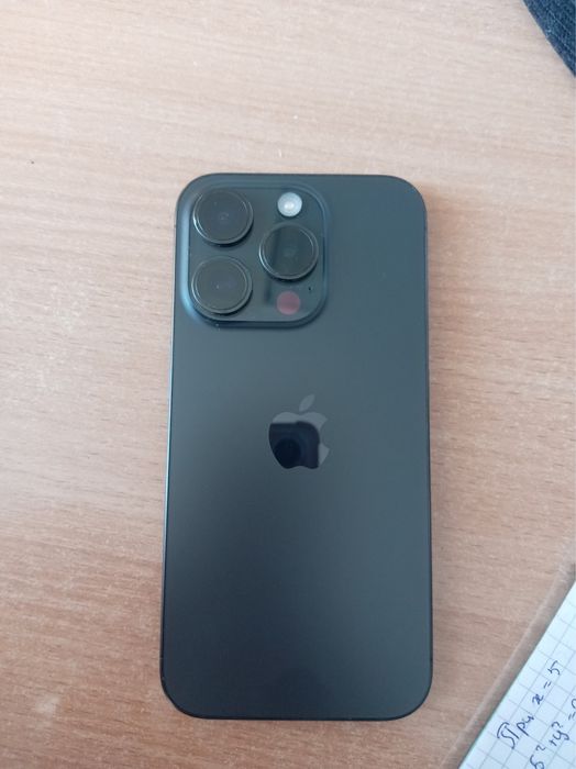 iphone 15pro в хорошем состоянии