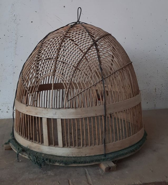 Каклик учун кафаслар 2 та. Договорная!Срочно.