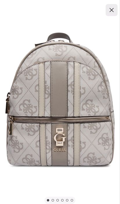 Дамска раница на Guess