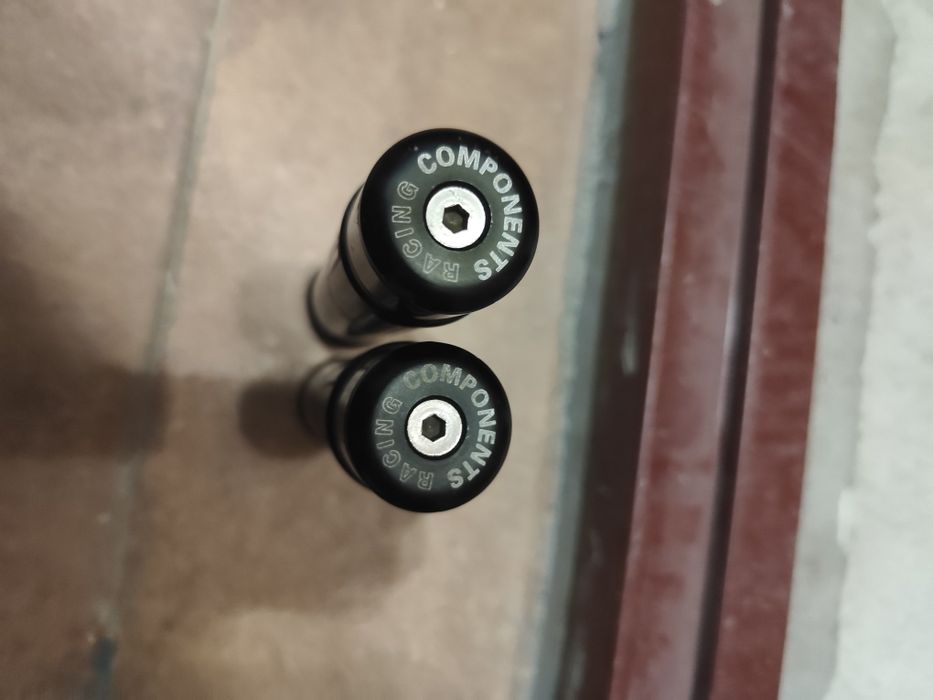 Карбонови ръкохватки Rizoma