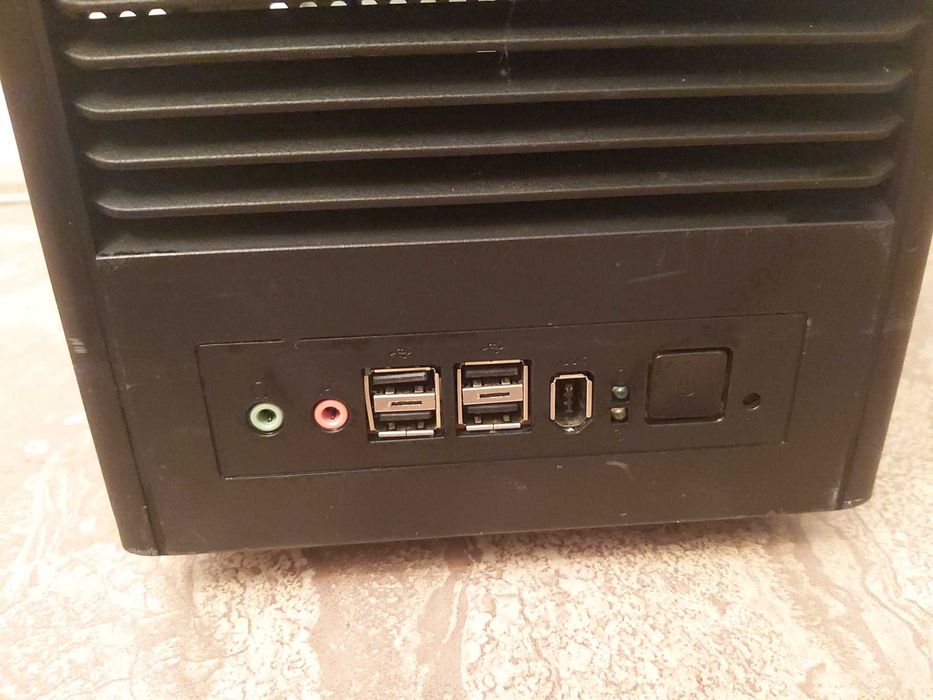 PC Case Asus Vento M9 (carcasa middle tower)