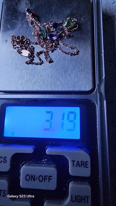 Продаю золотое колье Сваровски