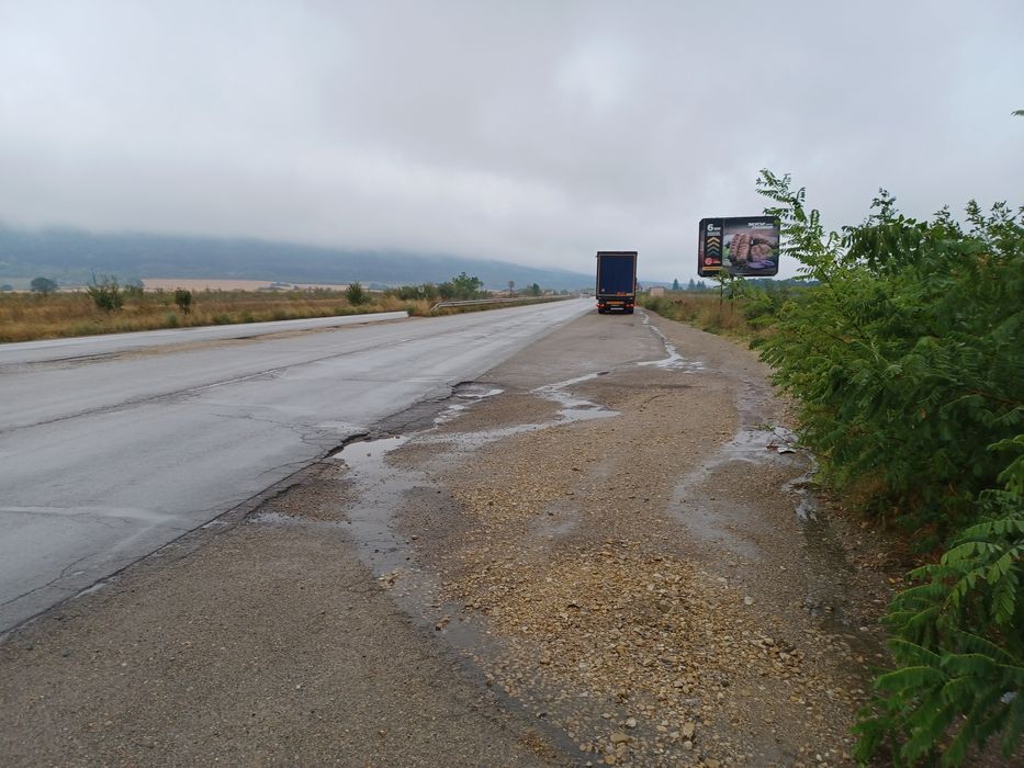 Парцел -Е-79,преди гр.Враца 15000 кв.м