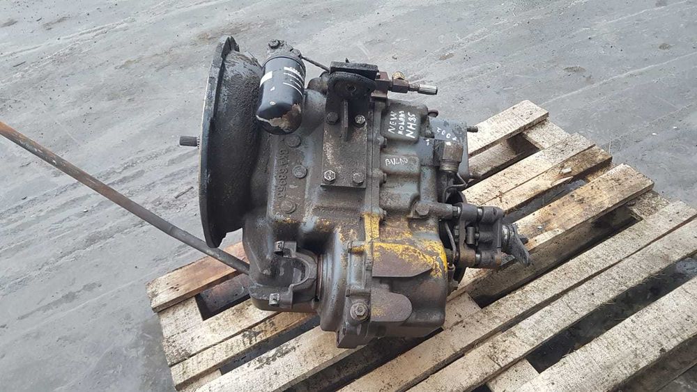 Cutie de viteze buldoexc Fiat Hitachi ,New Holland NH85,95,COM-T4-2025
