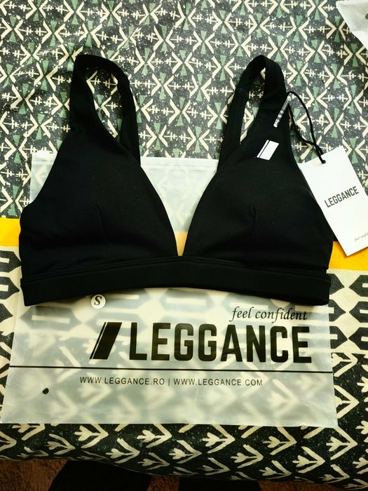 Vand bustiera Leggance, neagră si lila, marime S, noi, cu etichetă.
