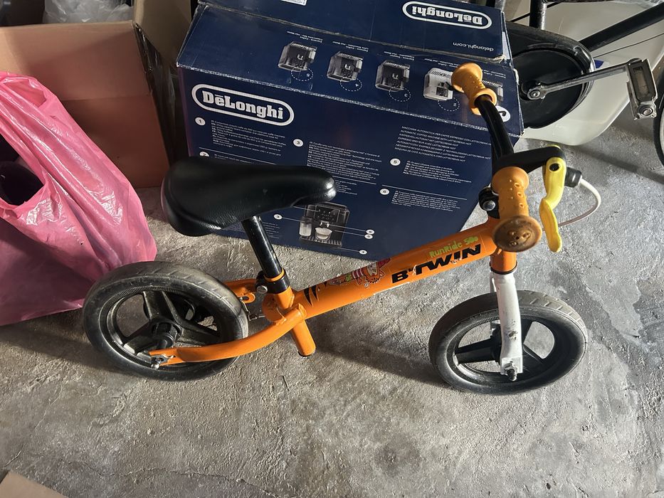 Bicicleta fara pedale cu frână pe spate  la mana
