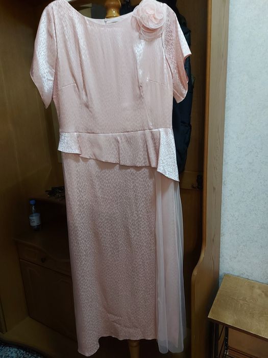 Продам красивое платье