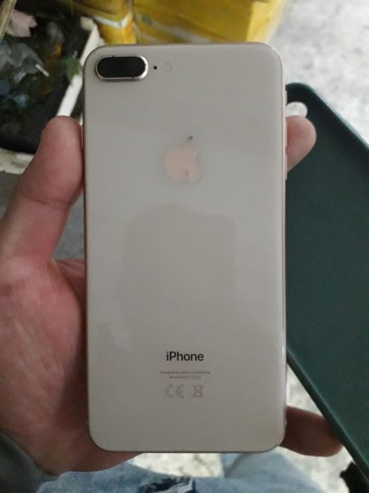 Apple 8+64 ГБ….