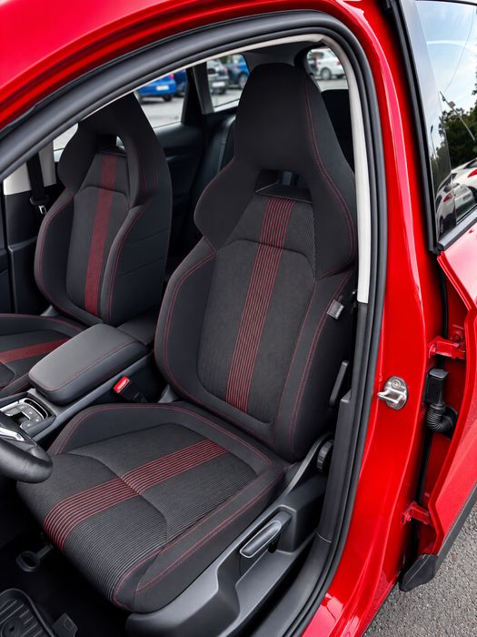 Skoda Karoq 2020 Red Velvet DSG/ Bord Digital/ Keyless Entry-Go