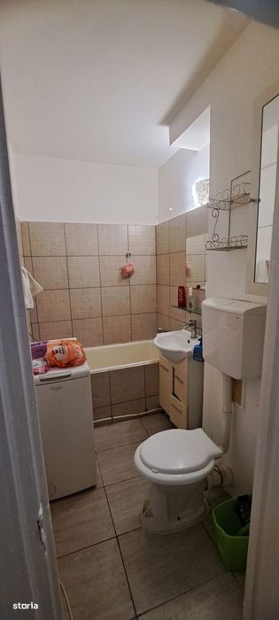 Costin Georgian metrou, garsoniera. parter/10