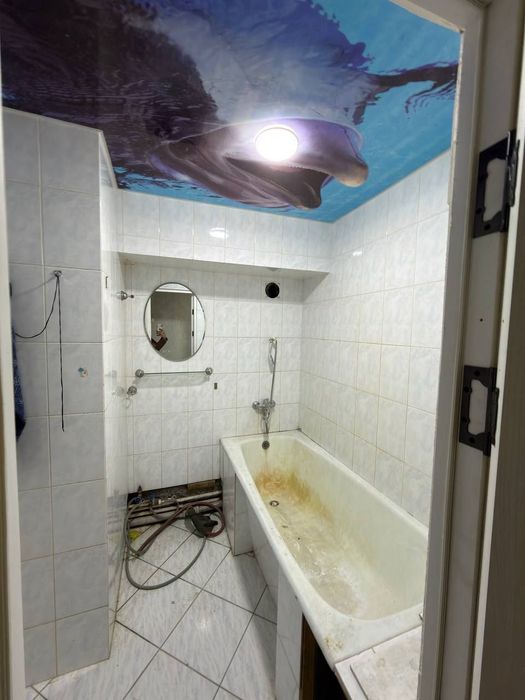 Яккасарой. Шота Руставели. Братский Могилы