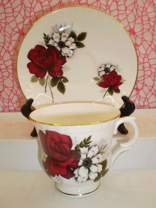 Cescute din portelan fin englezesc