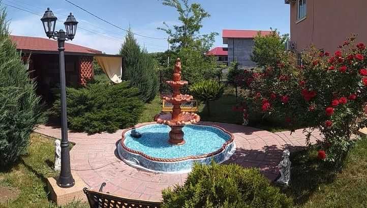 Cazare Vila Costinești - 6 Camere Primitoare, Foișor și Grădină