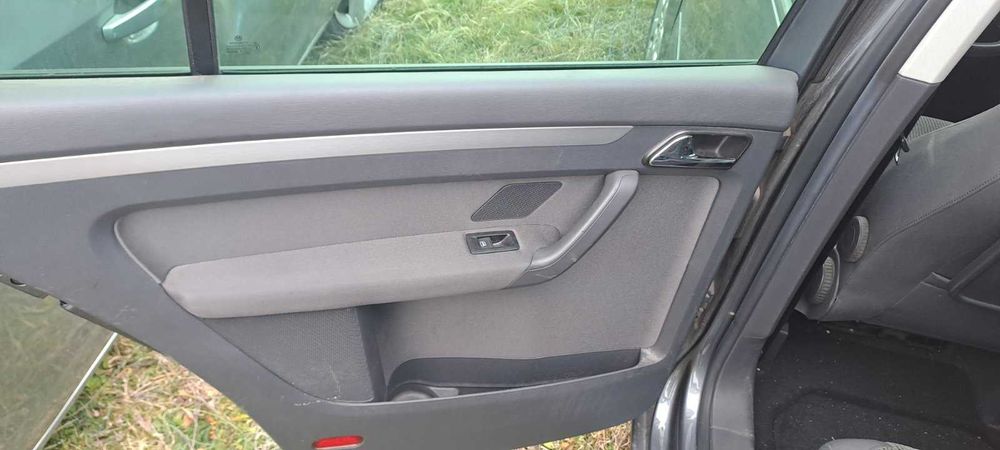 VW TOURAN 1.4 TSI 100 к.с