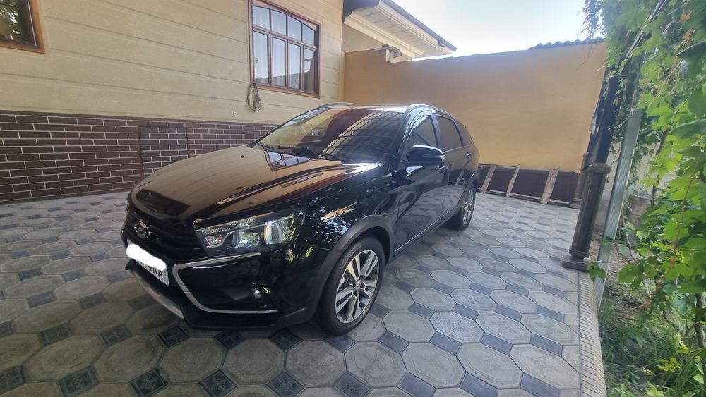 Lada vesta sw cross enjoy pro