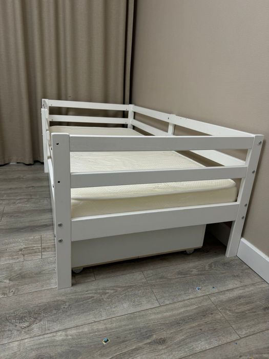 Продаю кровать в отличном состоянии