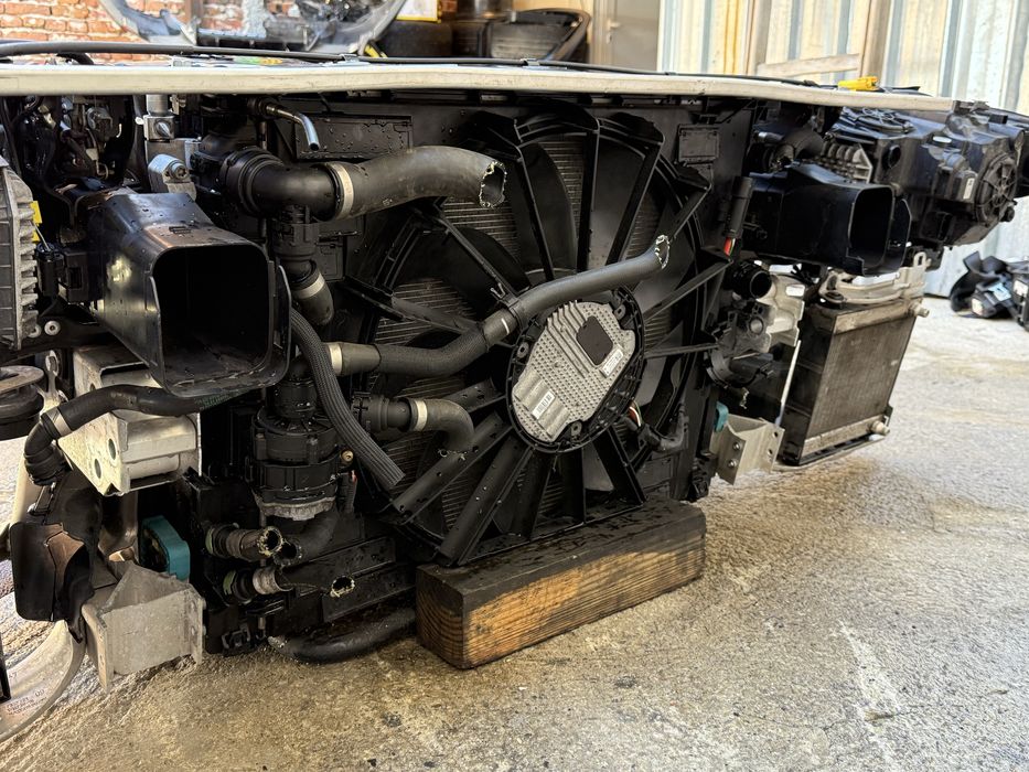 BMW M5 F90 Части за челен удар