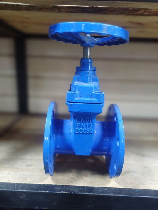 Винтельи разного вида и флянцы всех размеров