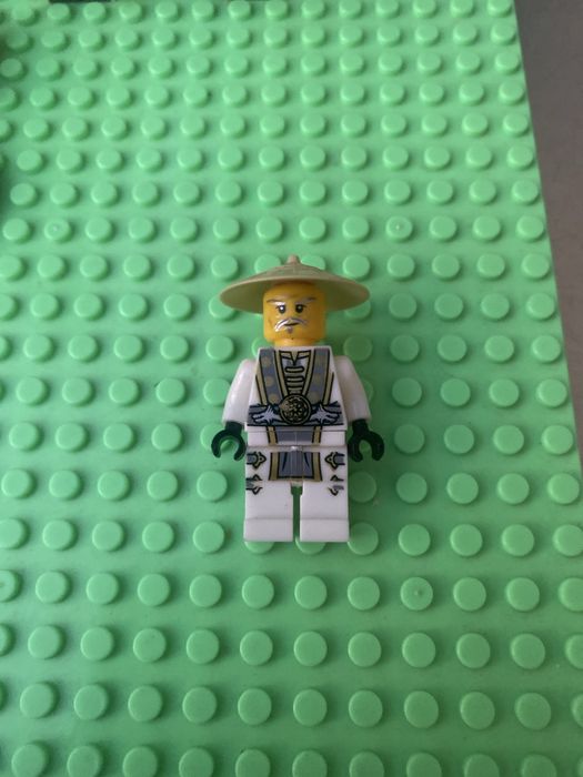 Figurina LegoNinjago Sensei Wu