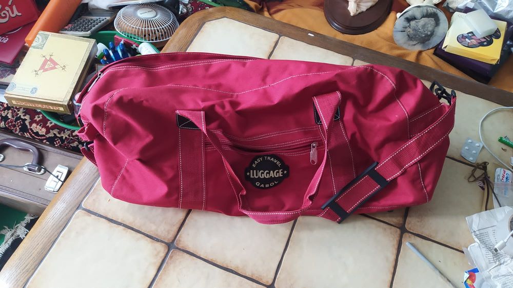 Vand genti de voiaj si calatorii