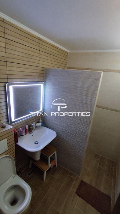 Продава се Тристаен апартамент в Бургас, Зорница - 98 кв.м за 3016 €/кв.м - Снимка #8