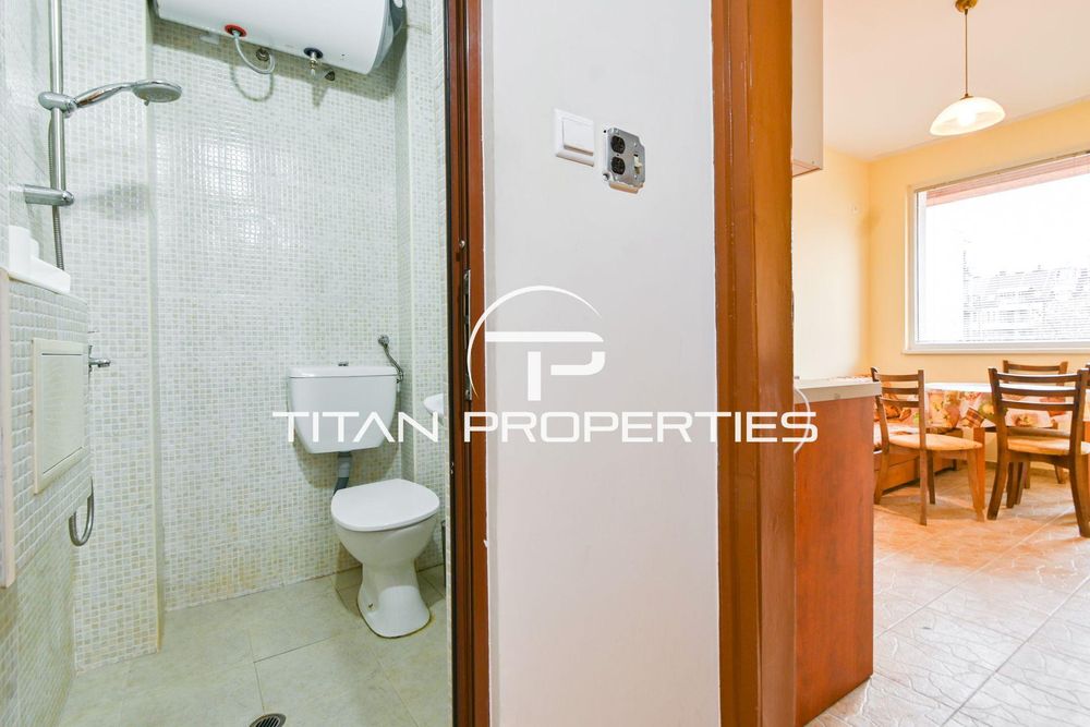 Дава се под наем Двустаен апартамент в София, Център - 55 кв.м за 548.25 € - Снимка #10