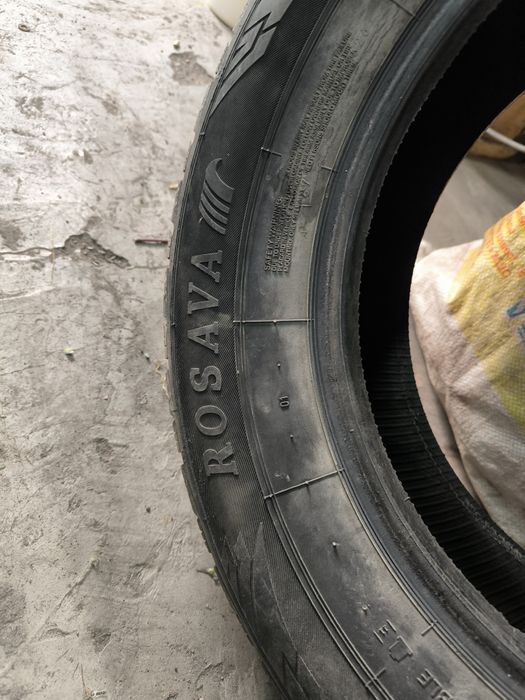 2  шины(зима) Rosava 215/65R16