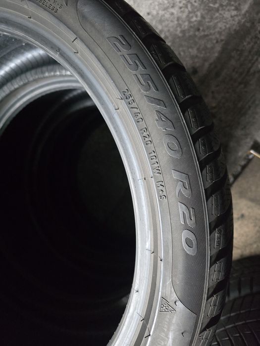 Pirelli 255/40 R20 101W MS iarnă