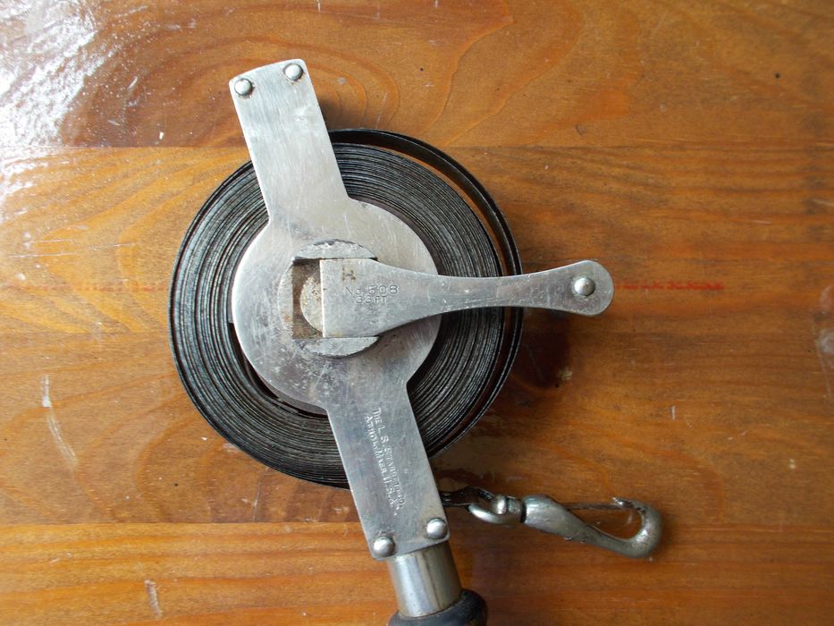 Много стара (80-100 годишна) американска метална ролетка