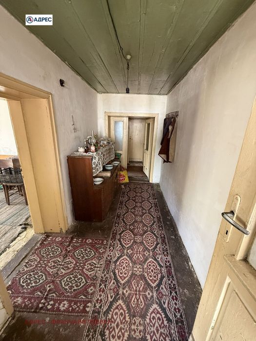 Къща в Ловеч, област-с.Владиня площ 110 цена 22000