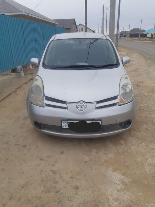 Продаю машину ниссан нот