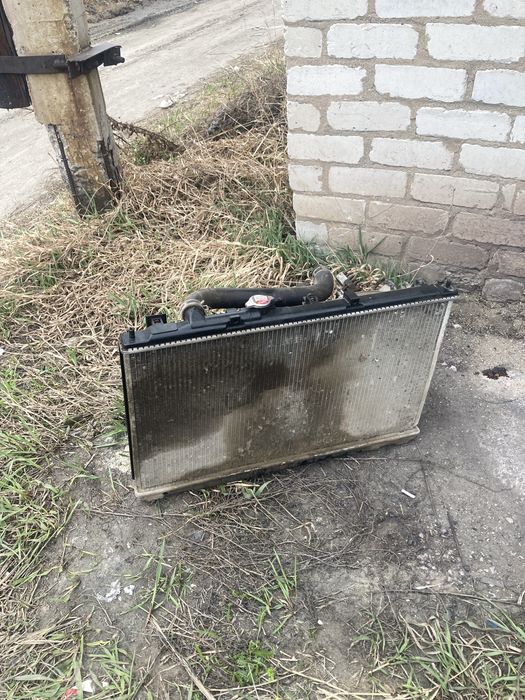 Продам радиатор mitsubishi diamante