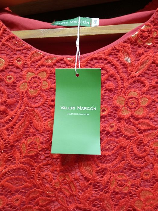 Продам платье новое