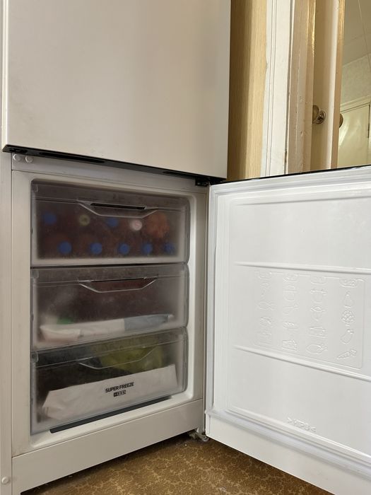 Продам холодильник Indesit 4180W