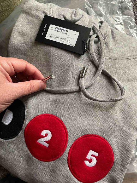 Разпродажба на стилни мъжки суитшърти, последни бройки