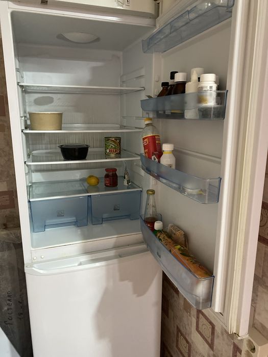 Продам холодильник